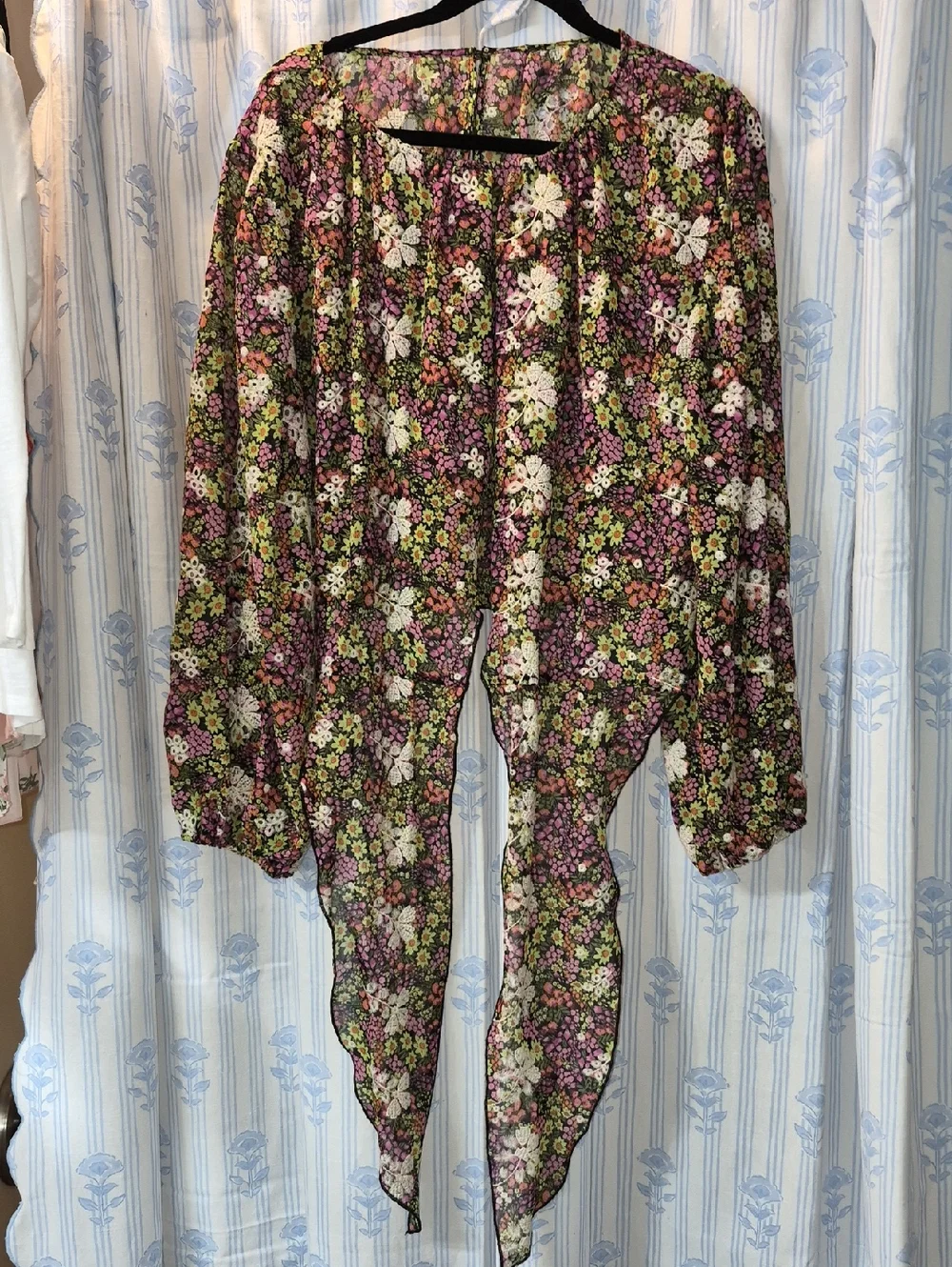 Leydon Floral semi sheer lace cropped tie Citron Ditsy Boho Blouse Sz L